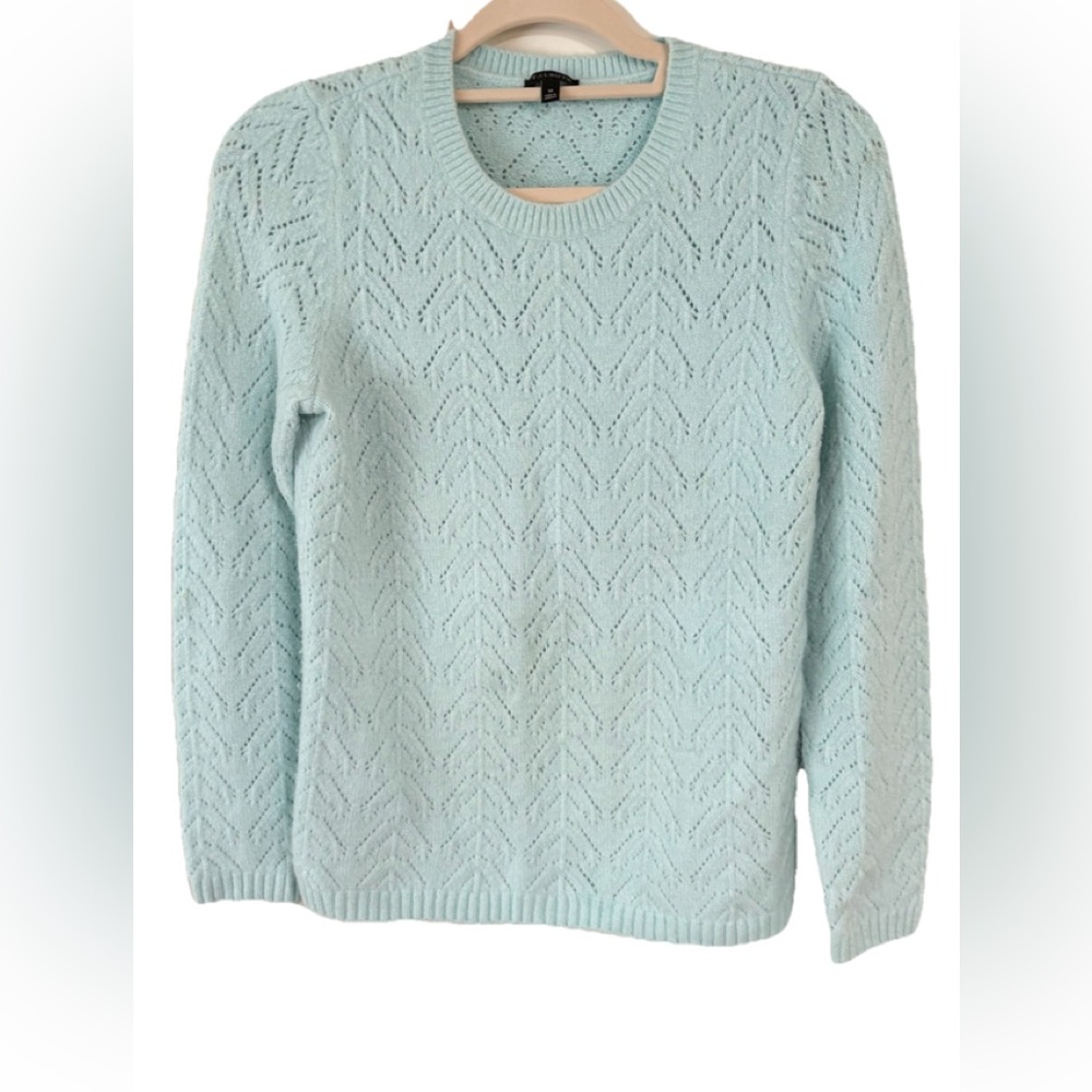 Talbots Light Blue super soft Women's Sweater Med